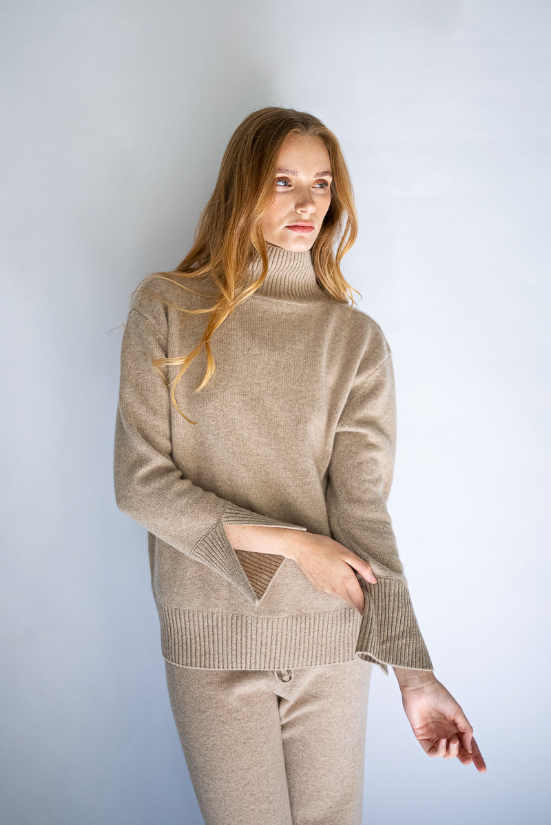 Belgravia Cashmere Sweater - Beige