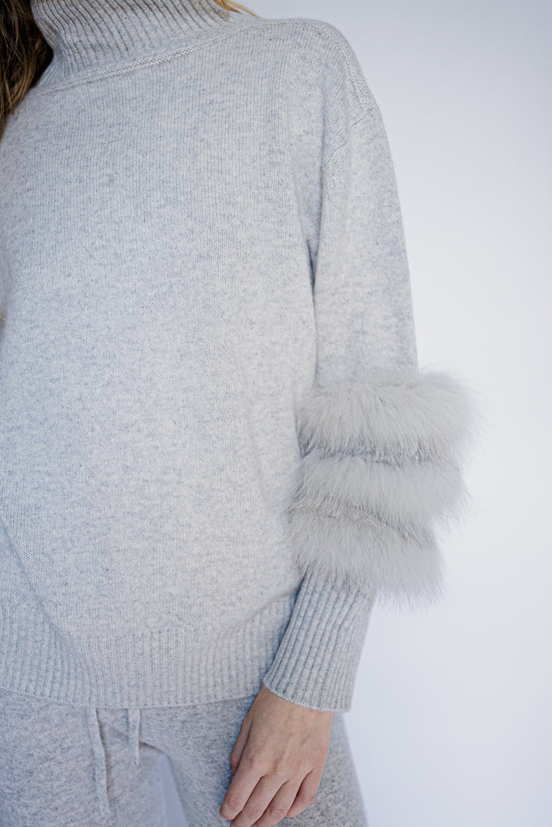 Belgravia Cashmere Sweater With Fur Detail - Grey
